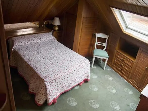 Tres Carabelas 2* Baiona