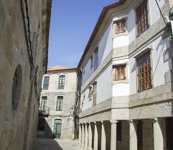 Tres Carabelas Hotell 2*